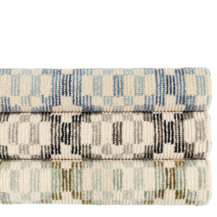 Handmade Green and Beige Wool Tufted 8' x 10' Rug