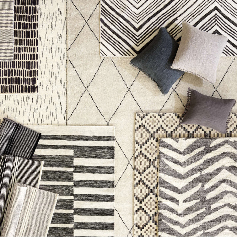 Black and Gray Geometric Hand Tufted Wool Rug, 2' x 3'