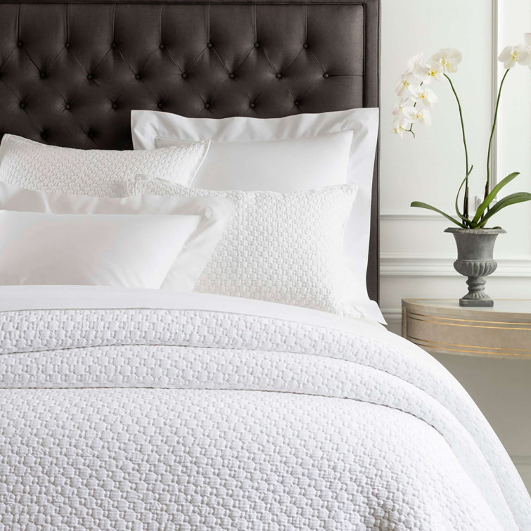 Portuguese Cotton King Coverlet in Crisp White