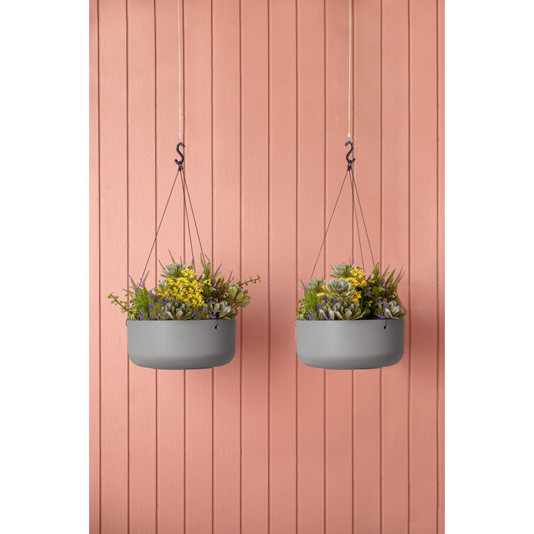 Gray Plastic-Stone Hanging Outdoor Planter Set, 14-inch