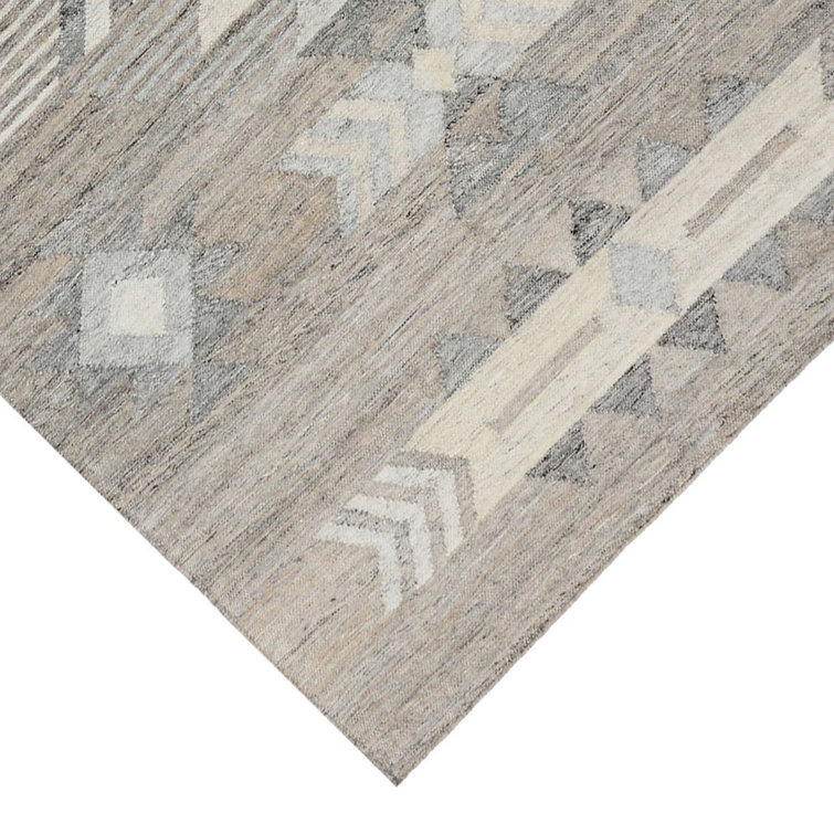 Gray and White Rectangular Handwoven Synthetic Area Rug 9' x 12'