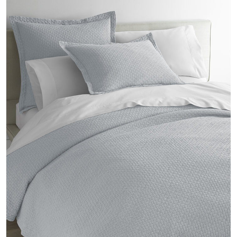 Juliet Barely Blue Twin Cotton Matelasse Coverlet