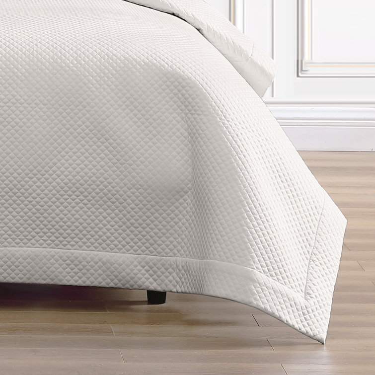 Ivory Queen Diamond Quilted Egyptian Cotton Coverlet Set