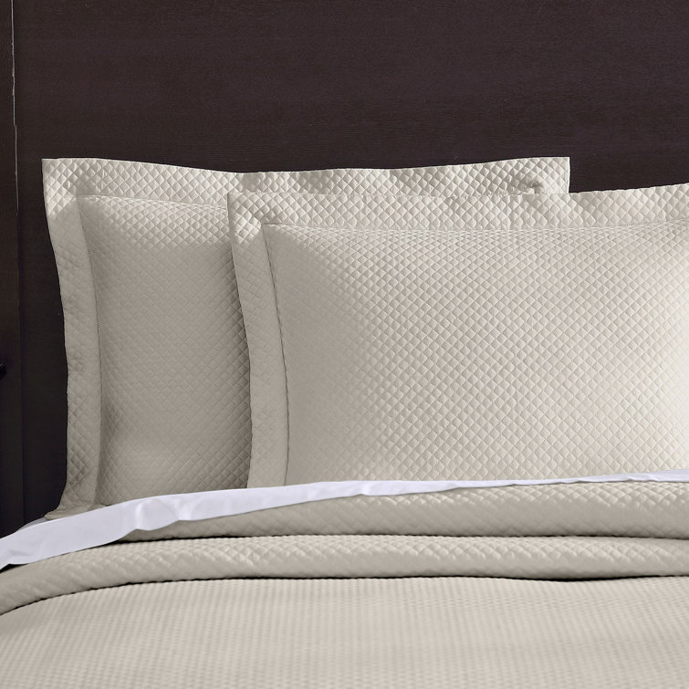 King White Cotton Reversible Diamond Quilted Coverlet Set