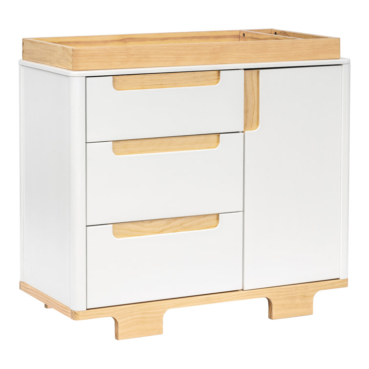 White and Natural Pinewood 3-Drawer Changer Dresser
