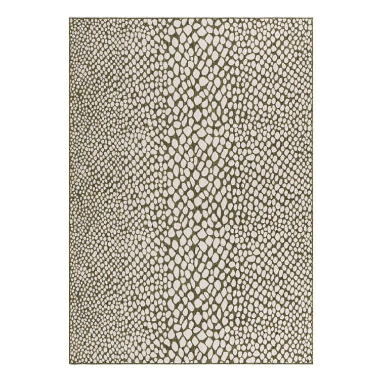 Green and White Rectangular Outdoor Rug 5' x 7'