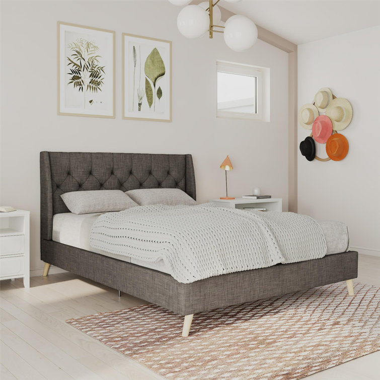 Gray Linen Tufted Upholstered Queen Bed with Wood Frame