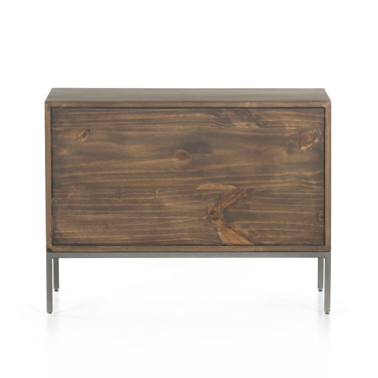 Auburn Poplar 3-Drawer Contemporary Dresser