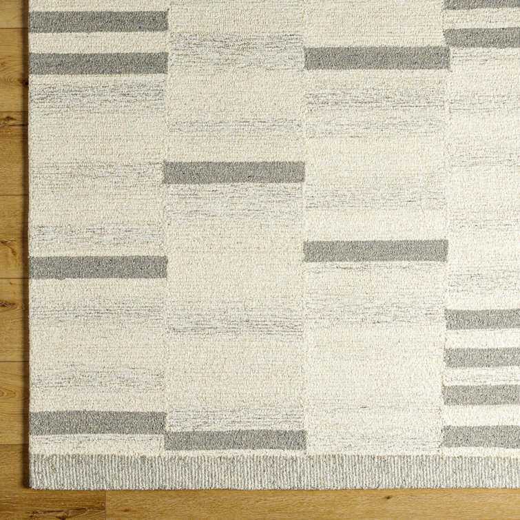 Ivory and Gray Hand-Tufted Wool 5' x 7' Rug