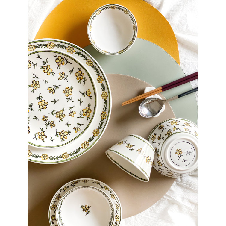 Daisy Chain Floral Ceramic Dessert Bowl