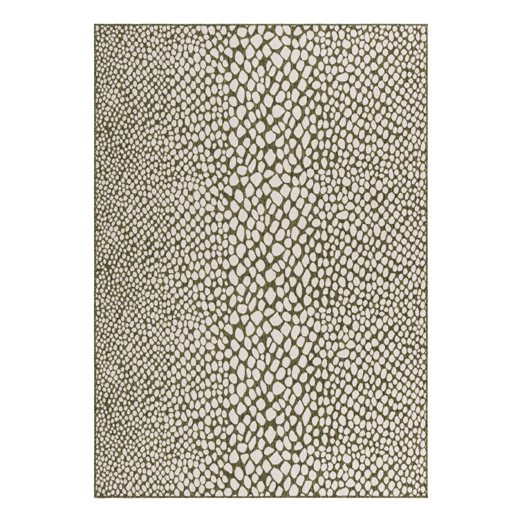 Green and White Rectangular Outdoor Rug 5' x 7'