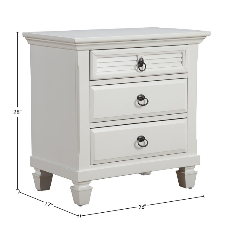 Winchester Pine White Transitional 3-Drawer Nightstand