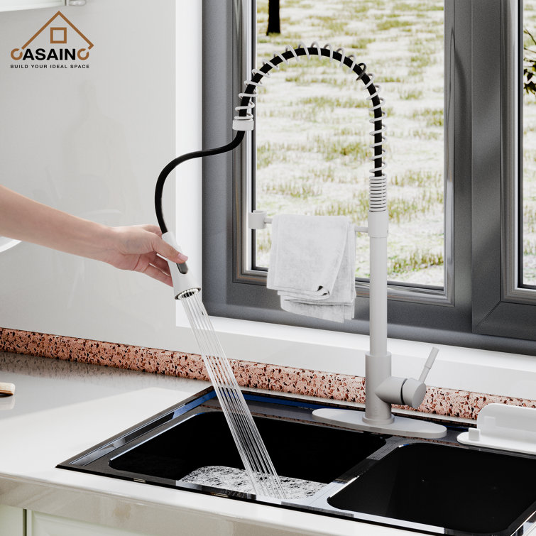 Matte White Single Handle Pull Down Kitchen Faucet
