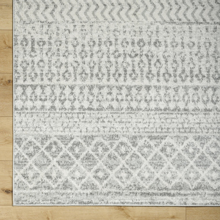 Kenmore Oval Light Gray and White Synthetic Area Rug