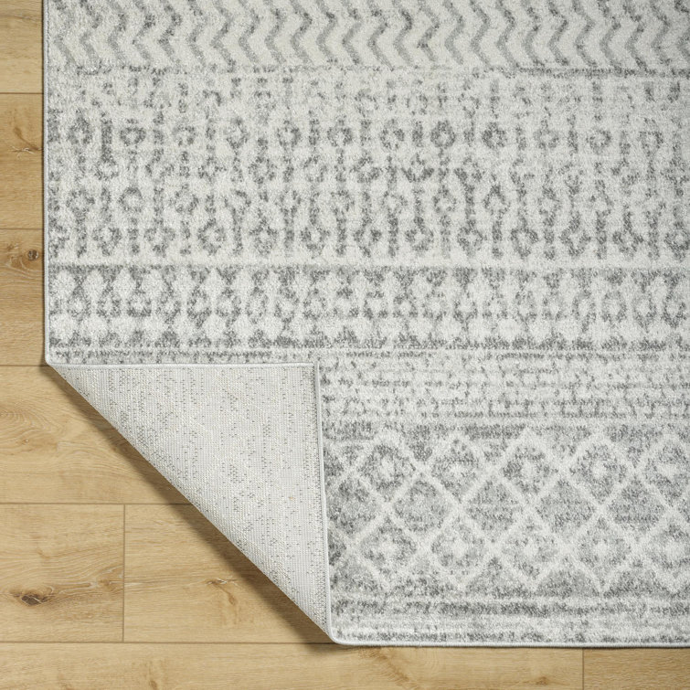 Kenmore Oval Light Gray and White Synthetic Area Rug