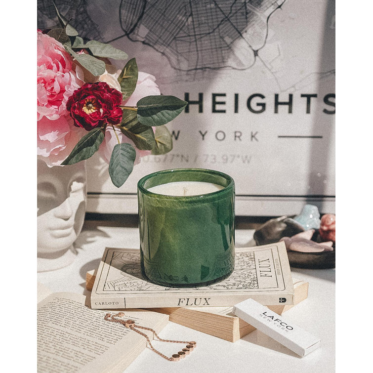 Verdant Breeze Soy Wax Scented Candle with Single Wick
