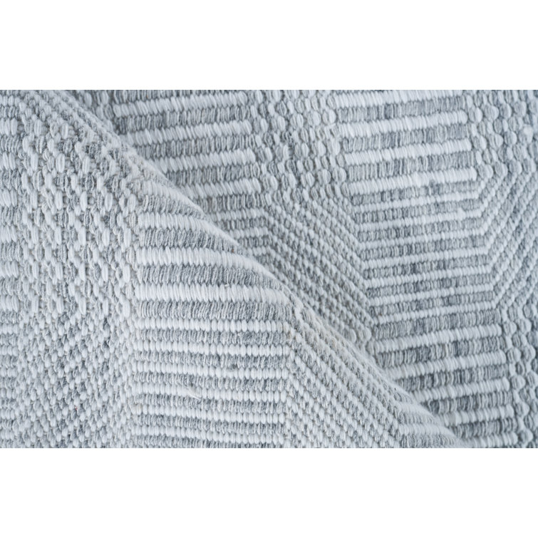Light Silver Geometric Handmade Synthetic Flatweave Area Rug 8' x 10'