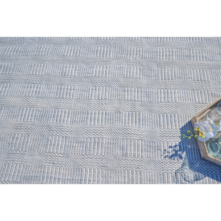 Light Silver Geometric Handmade Synthetic Flatweave Area Rug 8' x 10'