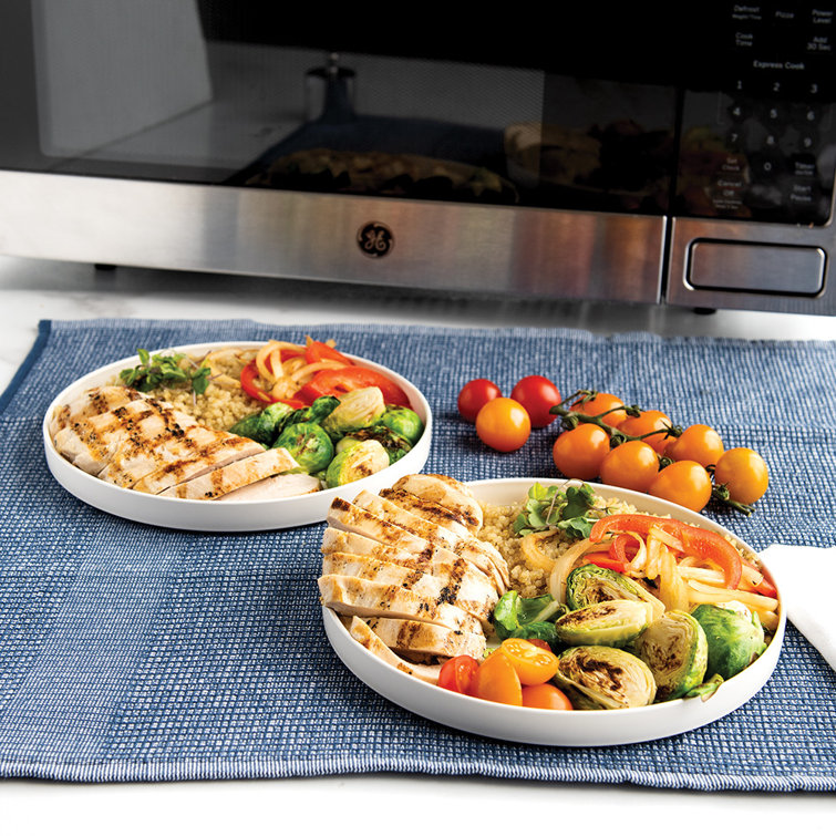 White 8-Inch Round Microwave-Safe Lunch Plates, Set of 2