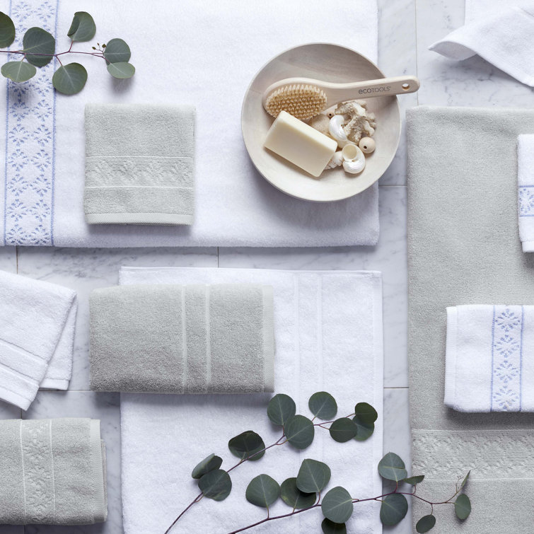 White Supima Cotton Geometric Jacquard Bath Towel Set