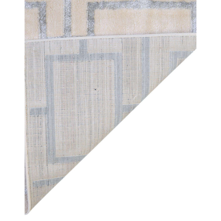 Elegant White Silver Trellis 10' x 14' Easy-Care Area Rug