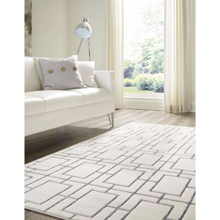 Elegant White Silver Trellis 10' x 14' Easy-Care Area Rug