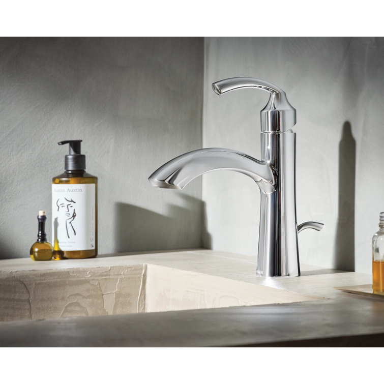 Chrome Single Handle Bathroom Faucet with Deckplate