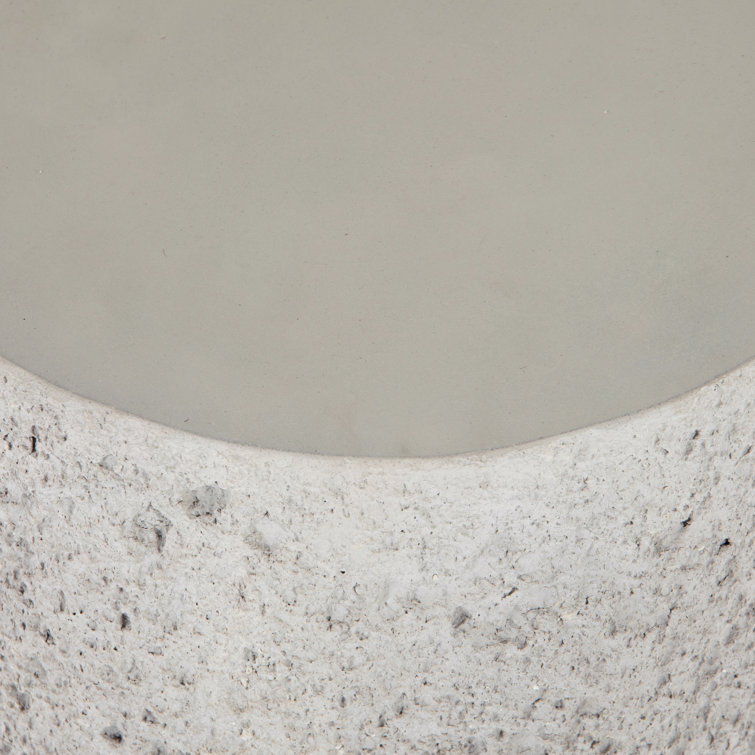 Lele 20.75'' White Concrete Round Outdoor Side Table