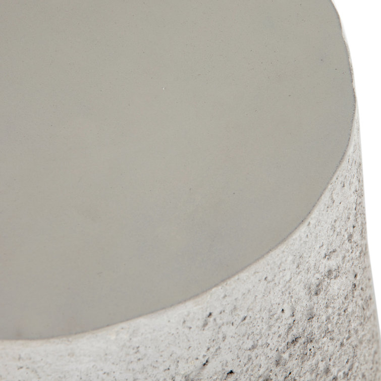 Lele 20.75'' White Concrete Round Outdoor Side Table