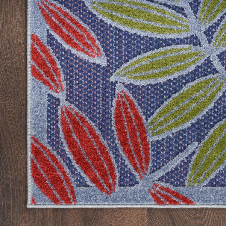 Isalia Floral Indoor / Outdoor Rug