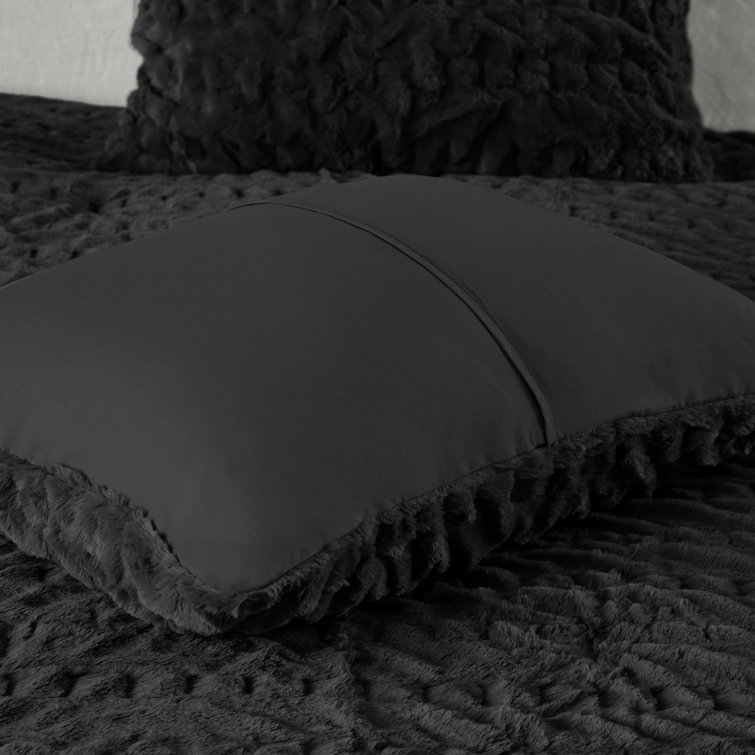 King Black Ruched Faux Fur Comforter Set