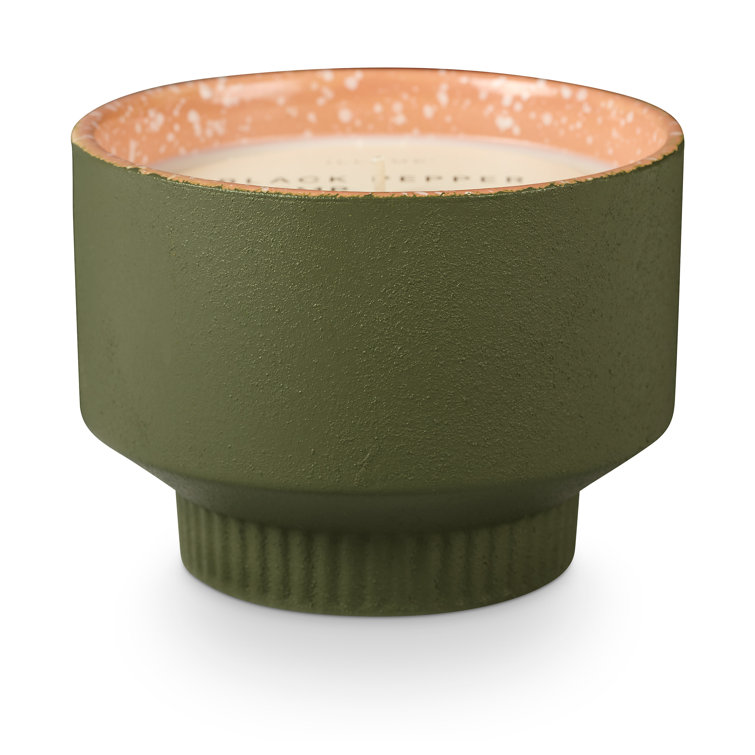 Verde Ceramic Candle with Black Pepper & Hemp Scent