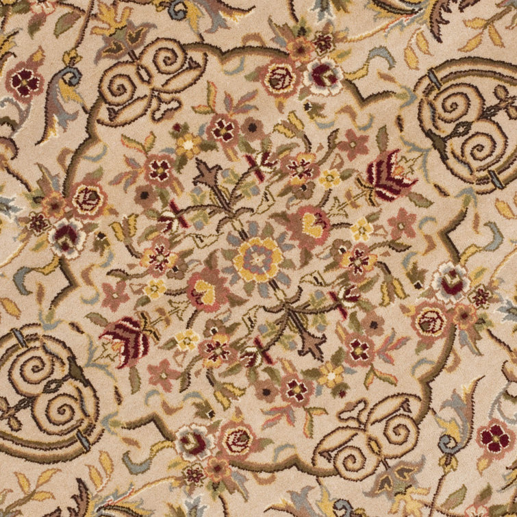 Elegant Kerman 6' Round Hand-Knotted Wool & Cotton Oriental Rug