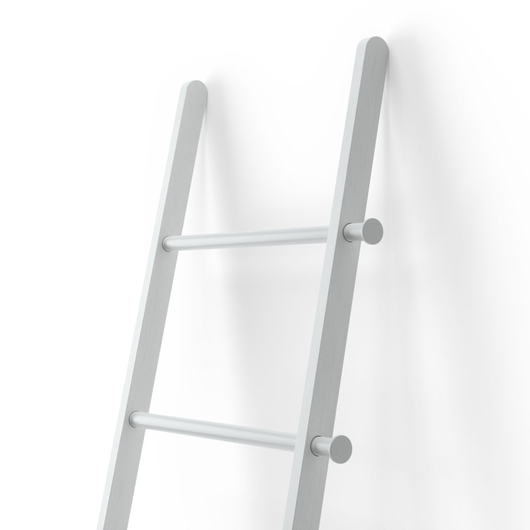 White Ash and Poplar Wood Blanket Ladder with Metal Bars