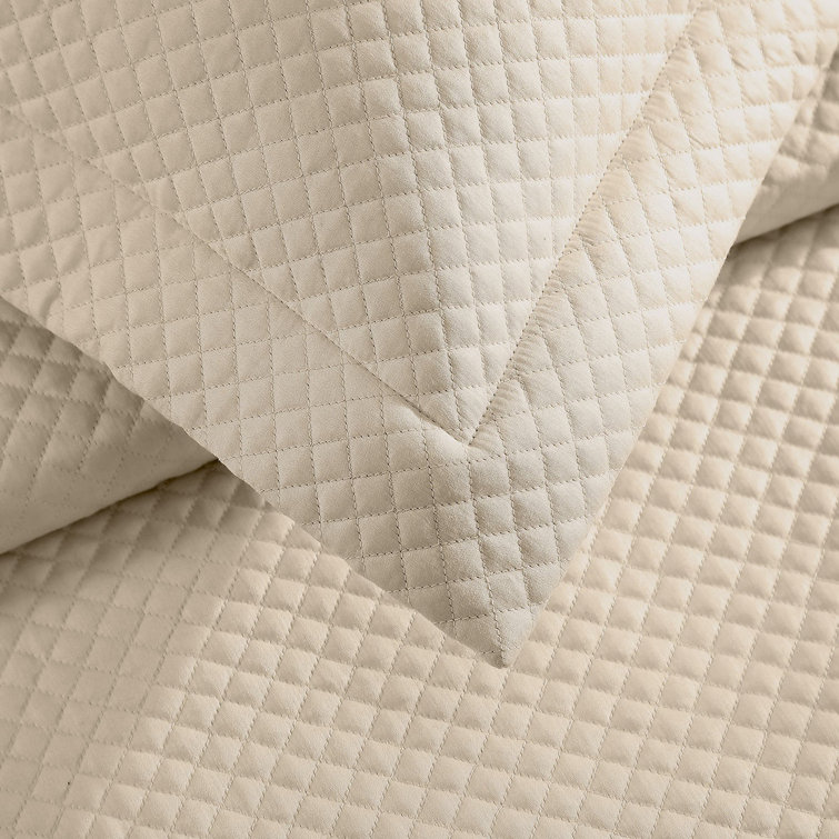 King White Cotton Reversible Diamond Quilted Coverlet Set