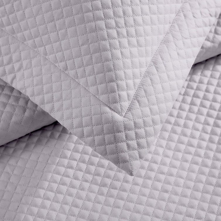King White Cotton Reversible Diamond Quilted Coverlet Set