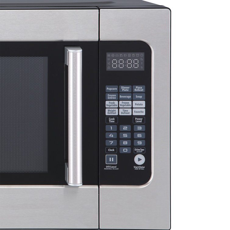 Magic Chef Medium Stainless Steel Countertop Microwave Oven