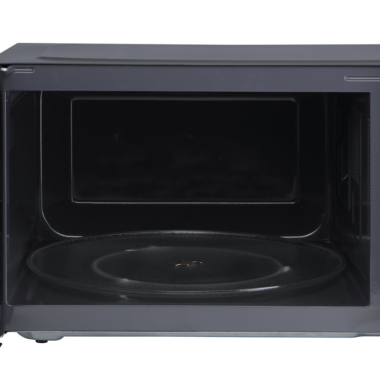 Magic Chef Medium Stainless Steel Countertop Microwave Oven