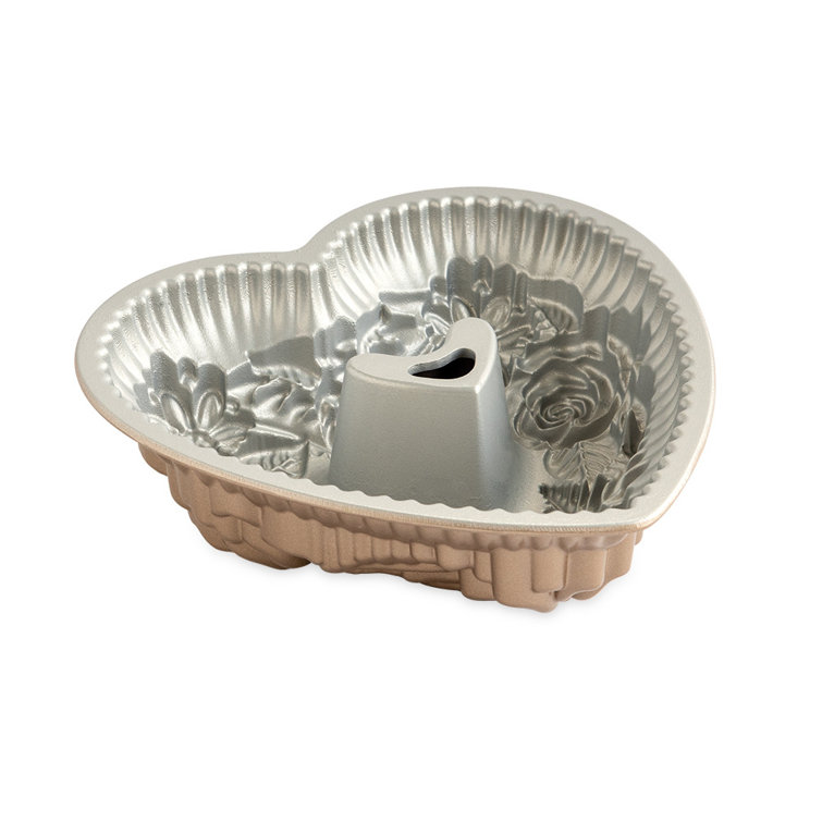 Floral Heart Shaped Aluminum Non-Stick Bundt Pan