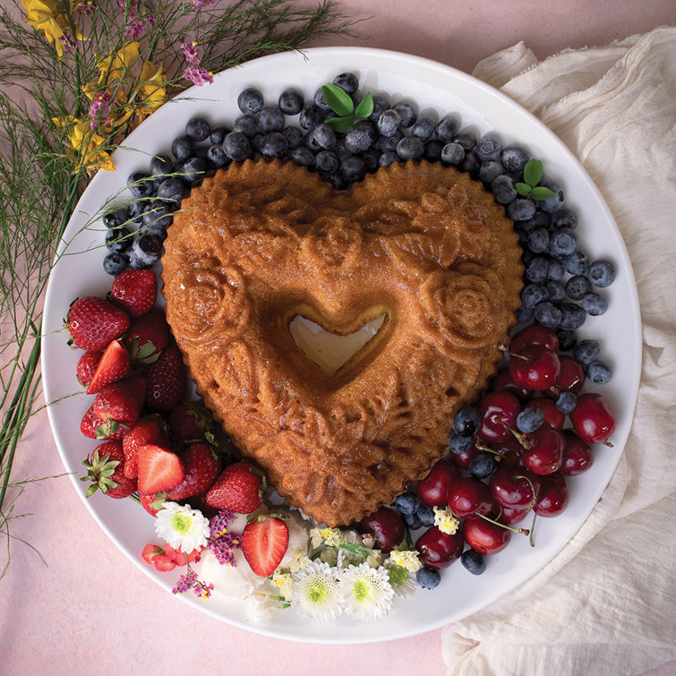Floral Heart Shaped Aluminum Non-Stick Bundt Pan