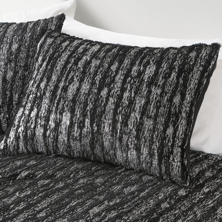 King Black and Silver Reversible Faux Fur Comforter Set