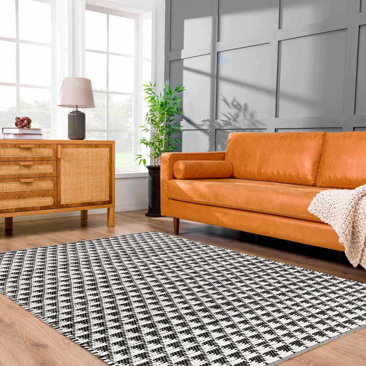 Black and White Handwoven Geometric Flatweave Rug, 5' x 7'