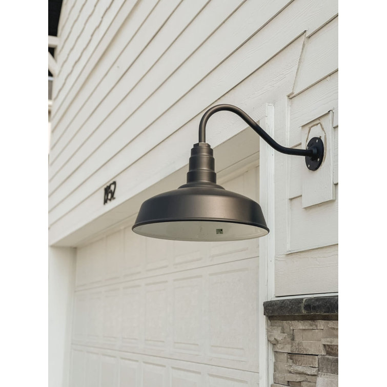 Black Steel Gooseneck Barn Light Fixture