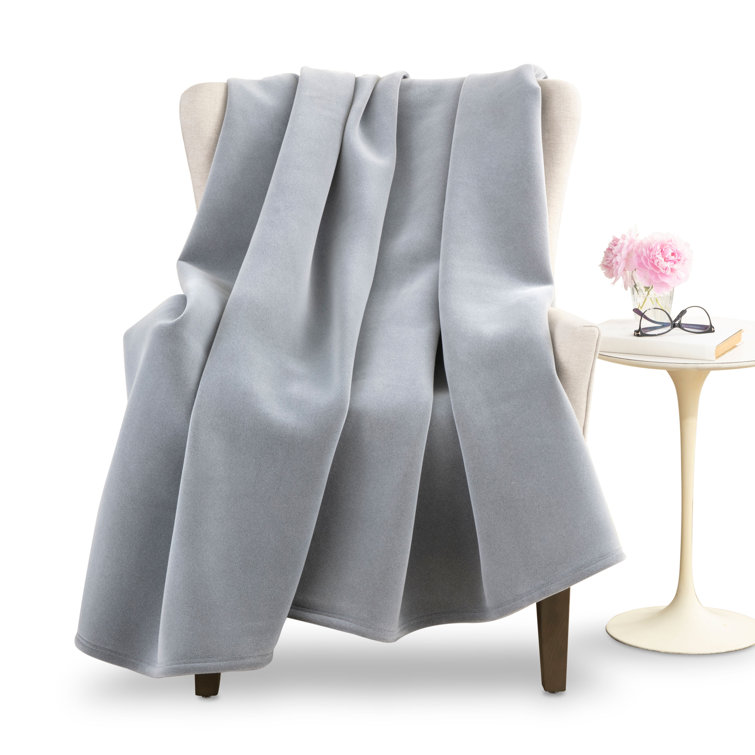 Luxurious King-Sized Ivory Fleece Reversible Blanket