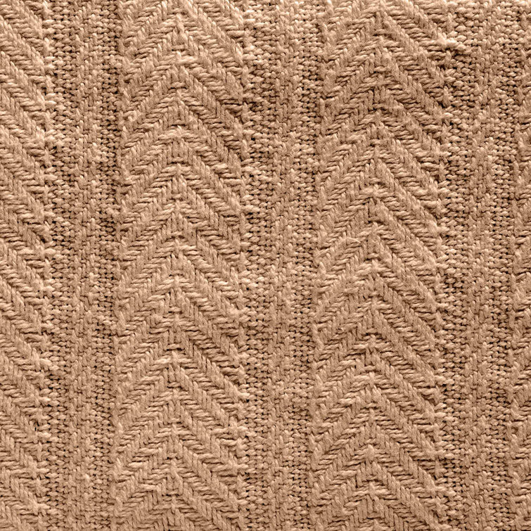 Luxurious King-Sized Chevron Cotton Blanket in Soft Gray