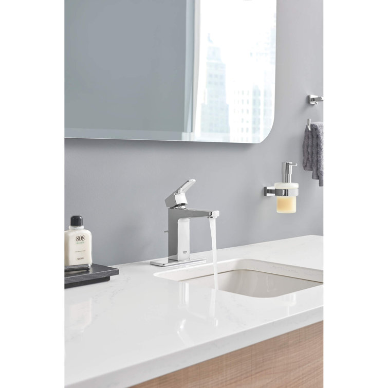 Tallinn Starlight Chrome Single-Handle Bathroom Faucet