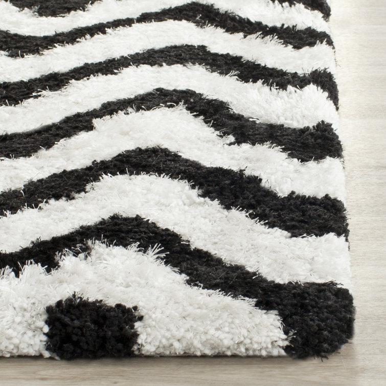 Ivory and Black Chevron Shag Hand-Tufted Wool Rug, 3' x 5'