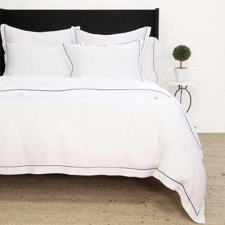 Queen White and Navy Bamboo Sateen Duvet Cover Set