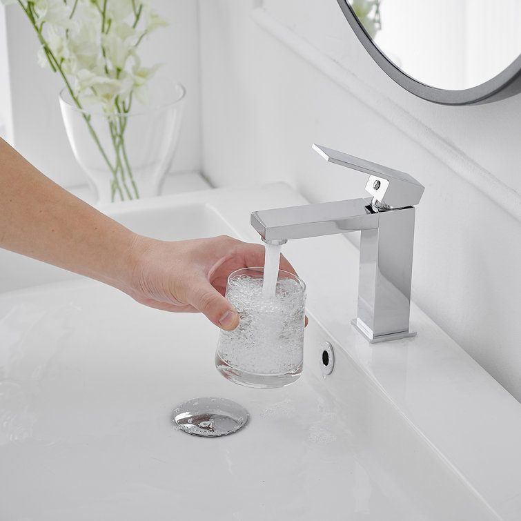 Polished Chrome Single-Handle Low-Arc Bathroom Faucet