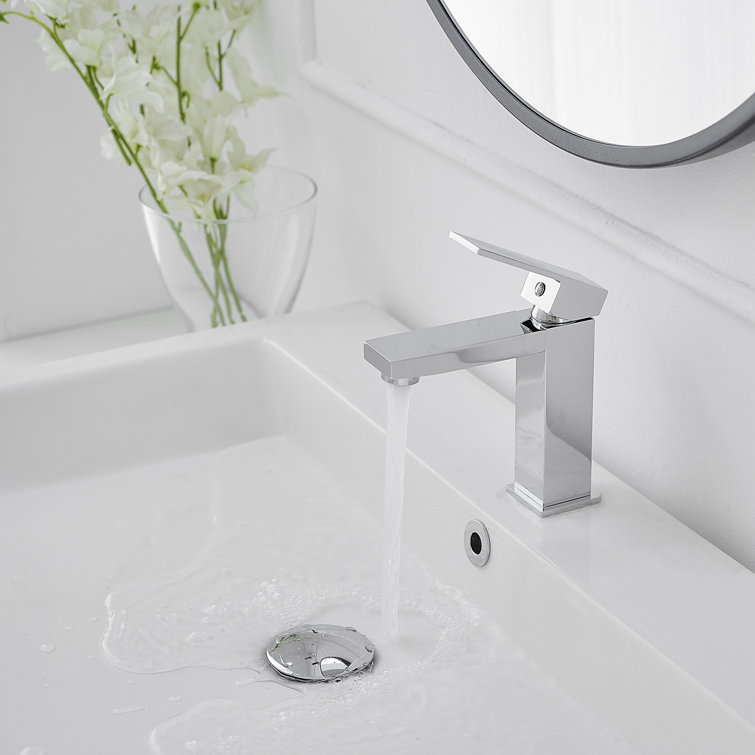 Polished Chrome Single-Handle Low-Arc Bathroom Faucet